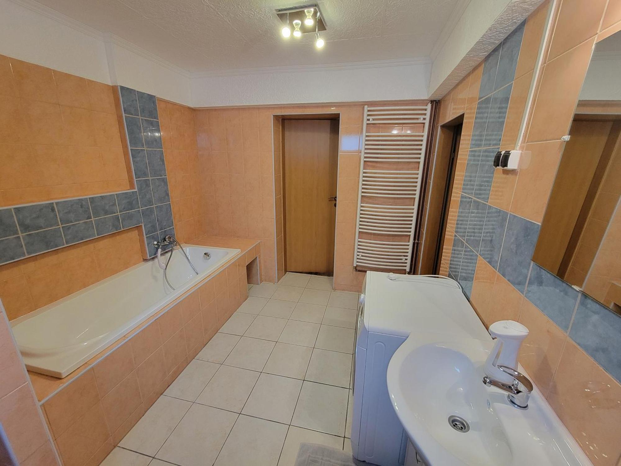 Fuege Apartman Sopron Exteriör bild