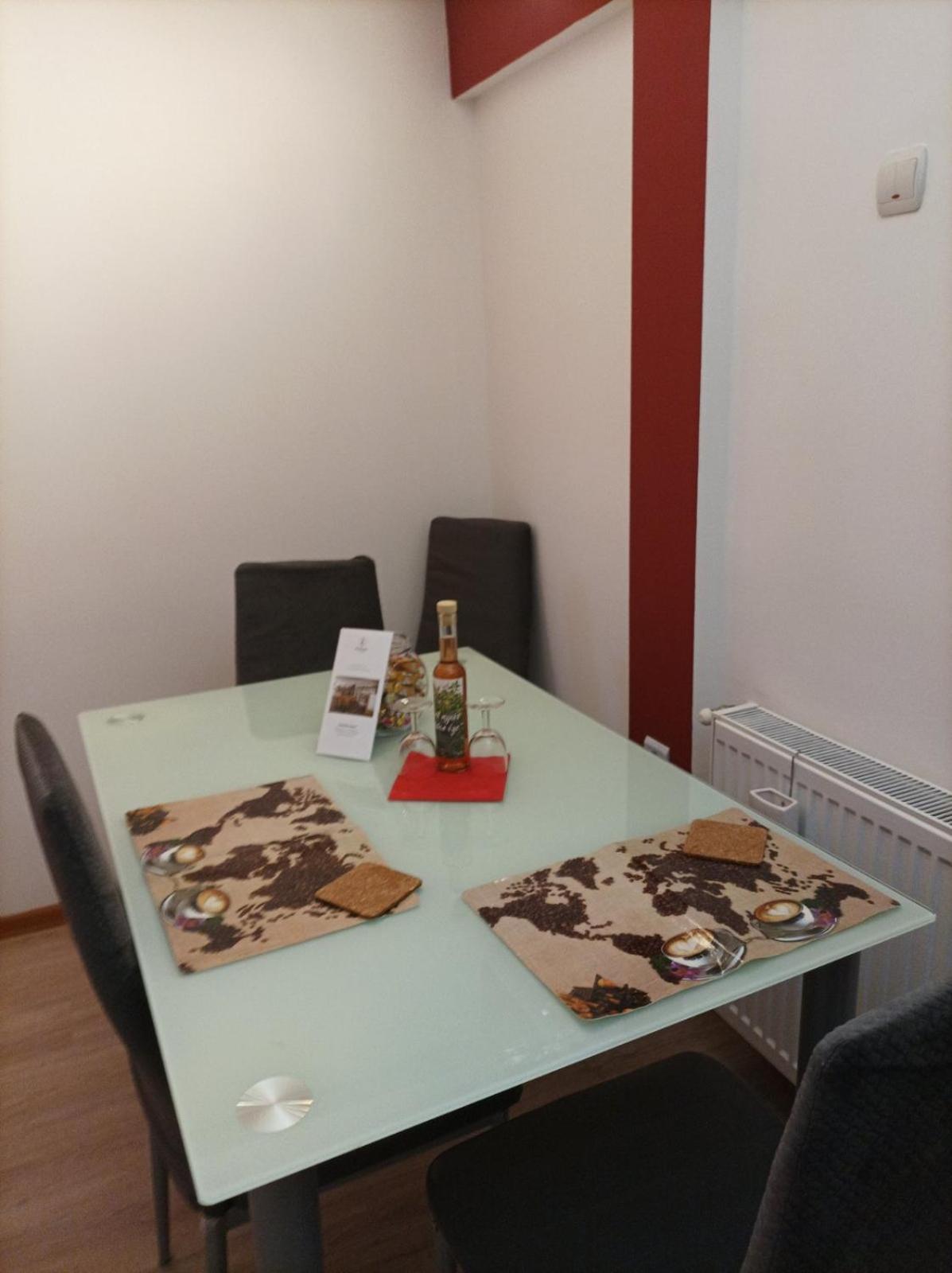 Fuege Apartman Sopron Exteriör bild